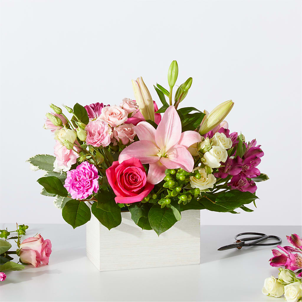 Sweetberry Box – A Florist Original – Flowers By Design, Midland TX