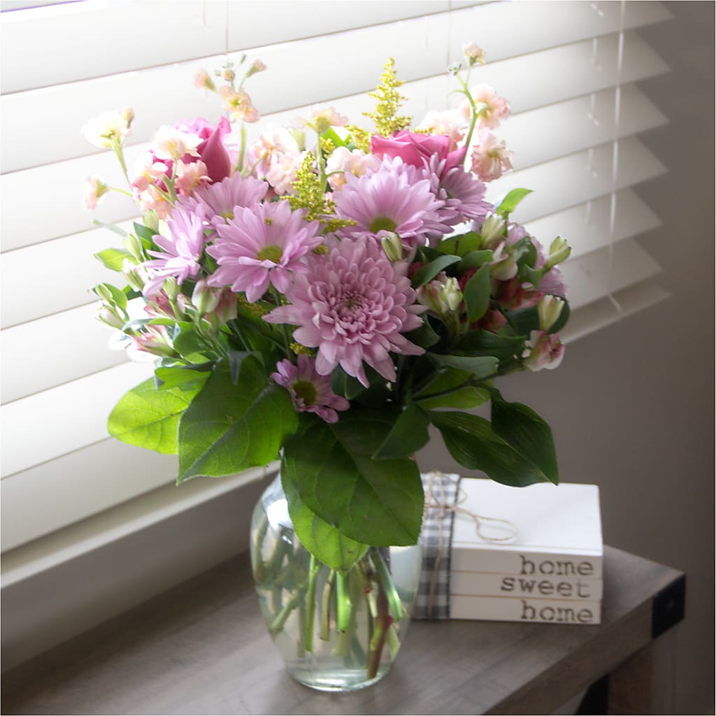 Pastel Tradition - A Florist Original – Flowers By Design, Midland TX