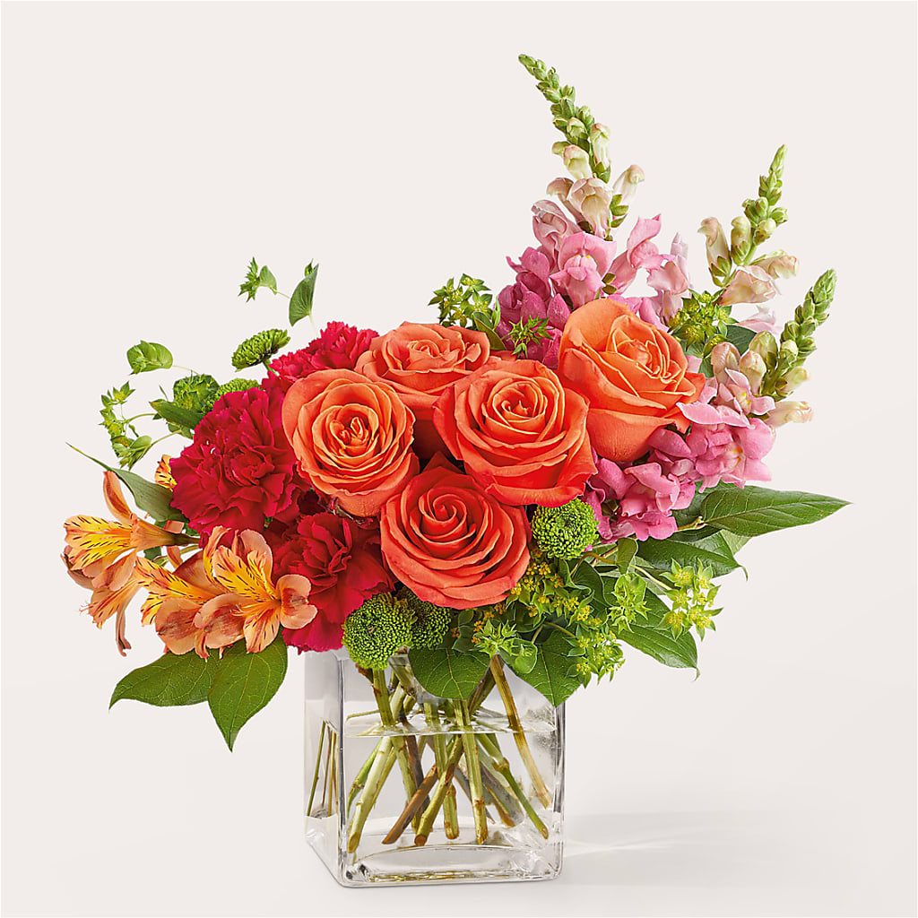 Cosmopolitan Bouquet – Flowers By Design, Midland TX