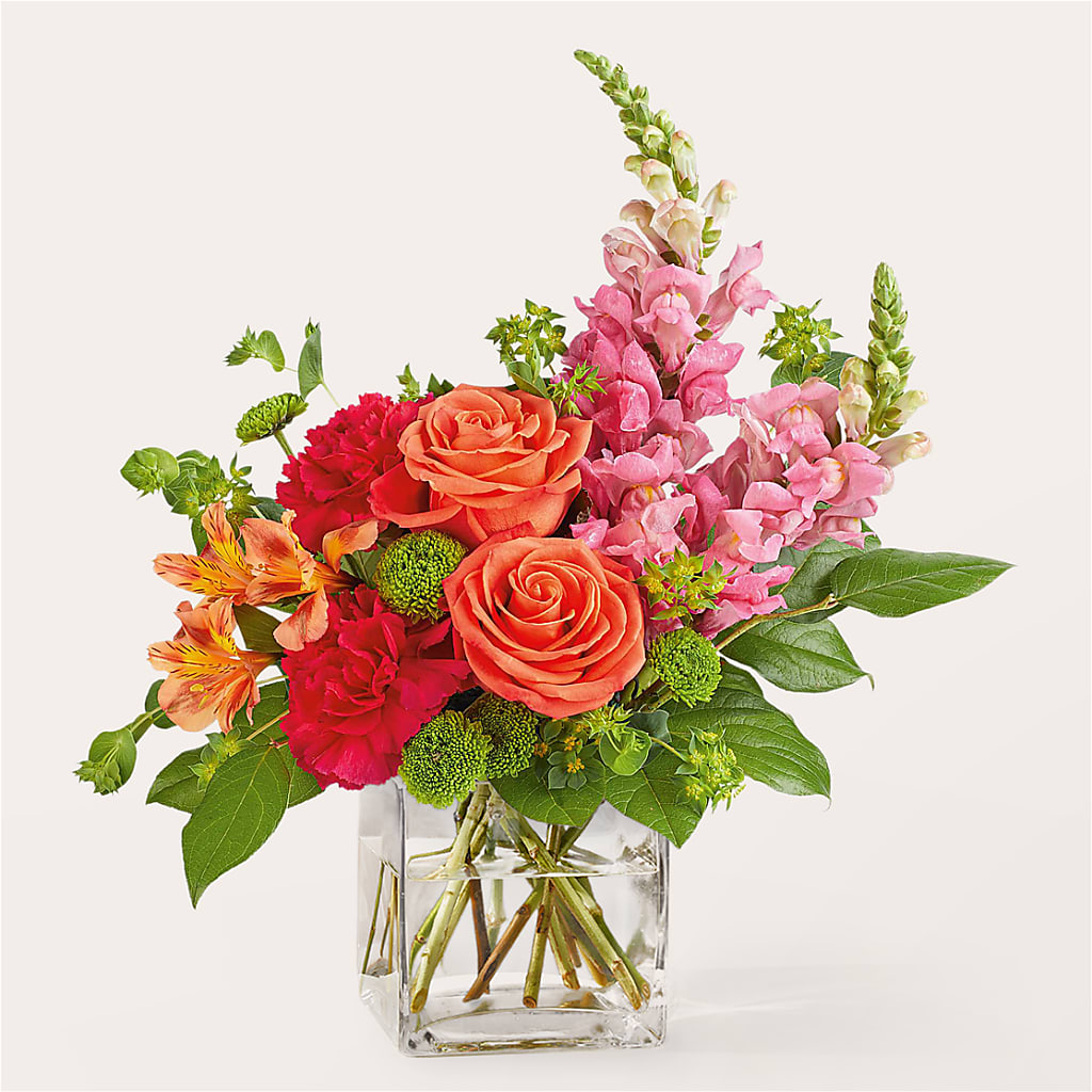 Cosmopolitan Bouquet – Flowers By Design, Midland TX