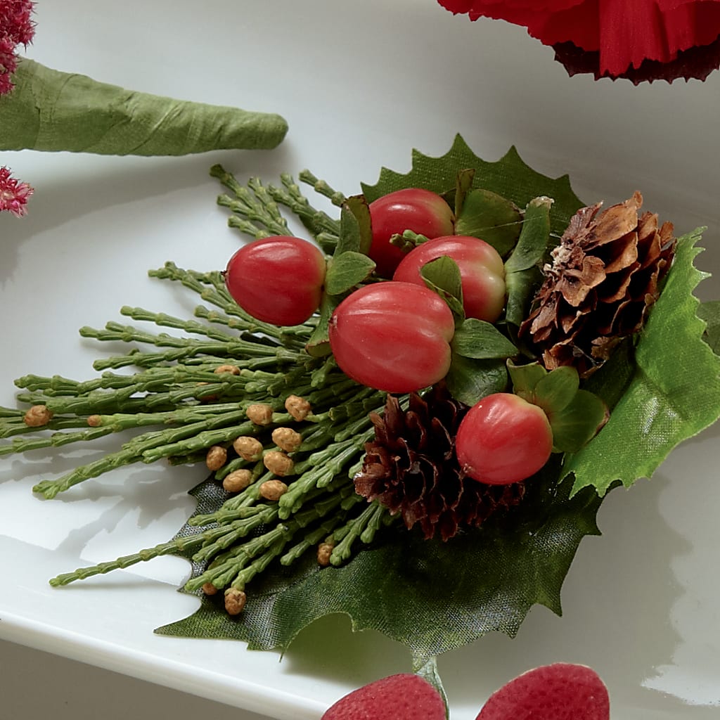 Red Berry Boutonniere – Flowers By Design, Midland TX