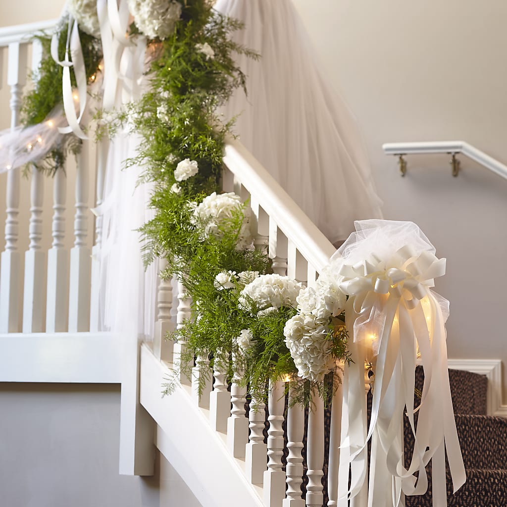 Champagne Dreams Garland – Flowers By Design, Midland TX
