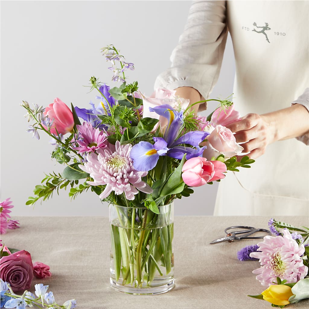 Pastel Tradition - A Florist Original –  Flowers By Design, Midland TX